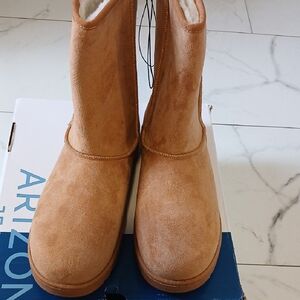 Arizona Jean Company Tan Winter Rain Boots Suede Pull-On